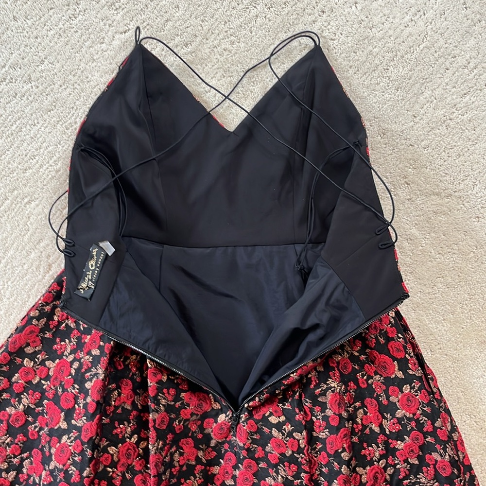 Alice + Olivia Floral Brocade Gown - Picture 13 of 16